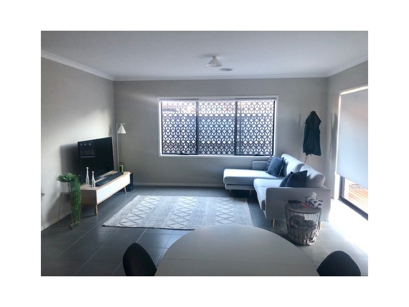 23 Rockfern Crescent, Diggers Rest VIC 3427