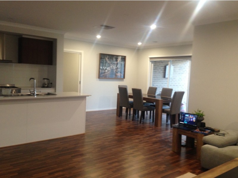 41 Healy Avenue, Sunbury VIC 3429