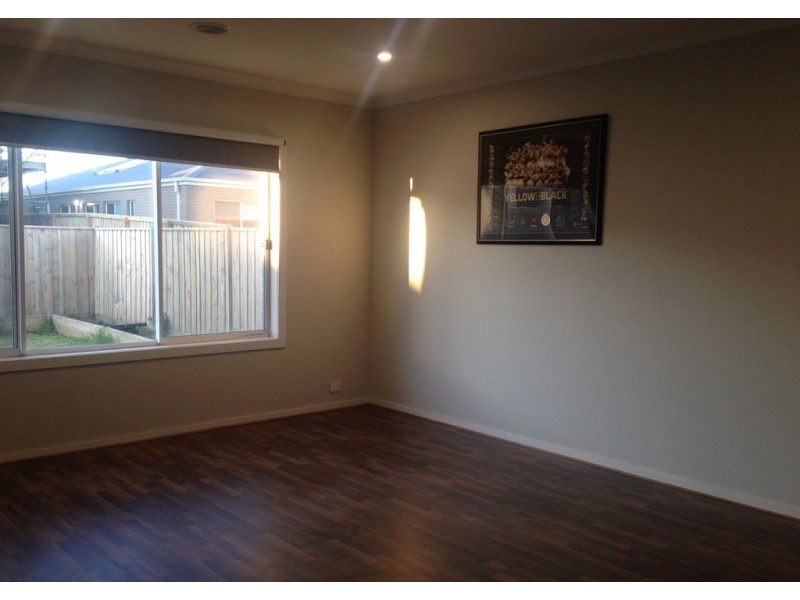 41 Healy Avenue, Sunbury VIC 3429