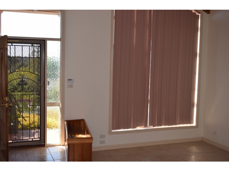 127 Stewarts Lane, Sunbury VIC 3429