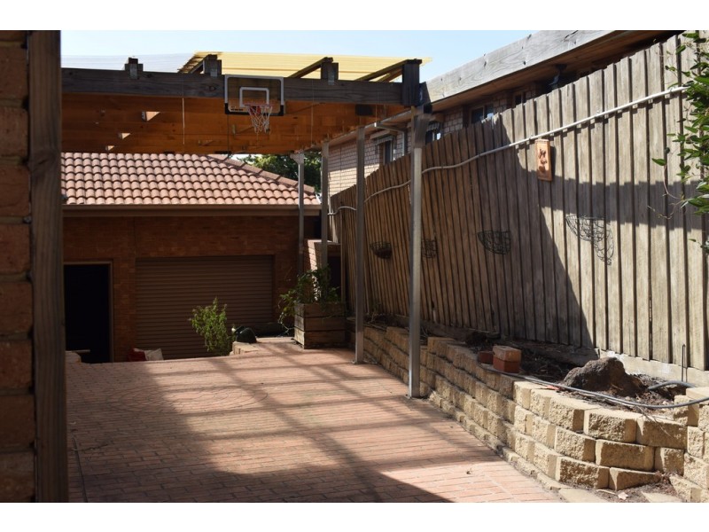 127 Stewarts Lane, Sunbury VIC 3429