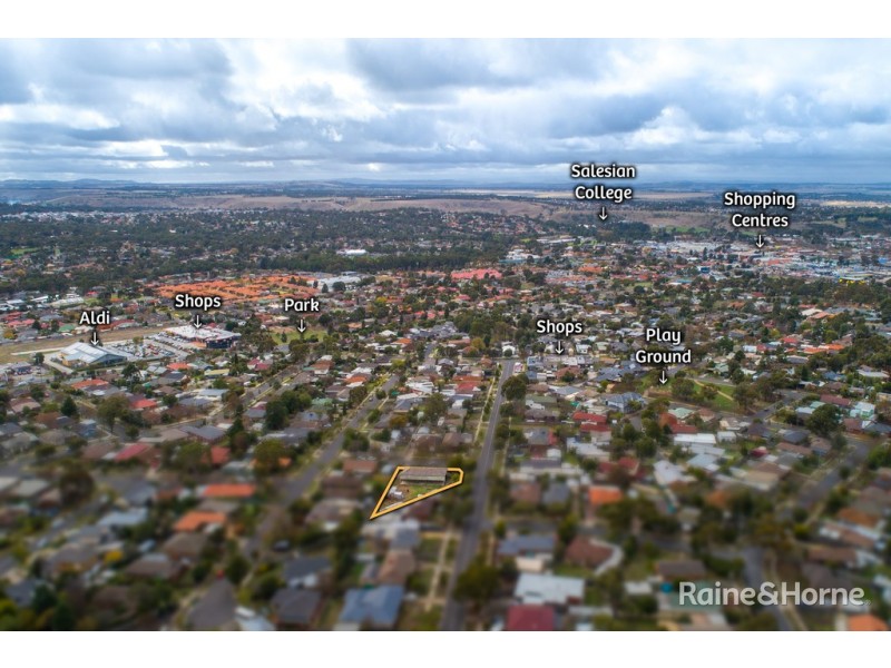 2 Eyre Street, Sunbury VIC 3429