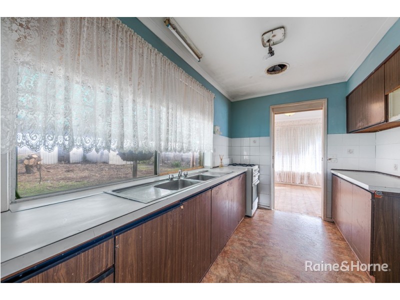 2 Eyre Street, Sunbury VIC 3429