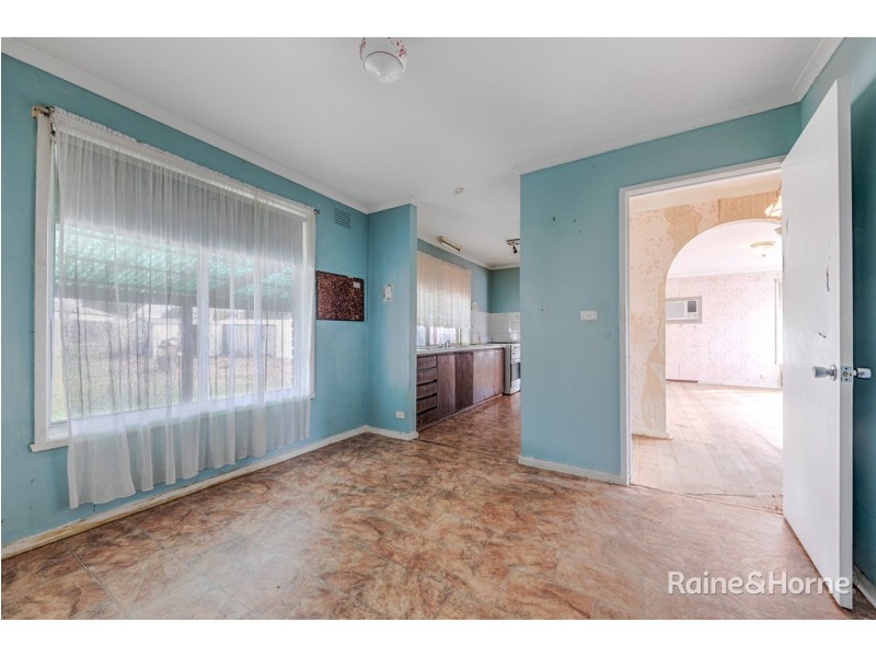 2 Eyre Street, Sunbury VIC 3429