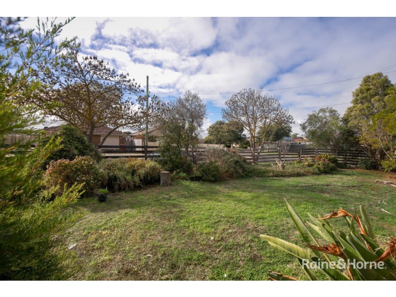 2 Eyre Street, Sunbury VIC 3429
