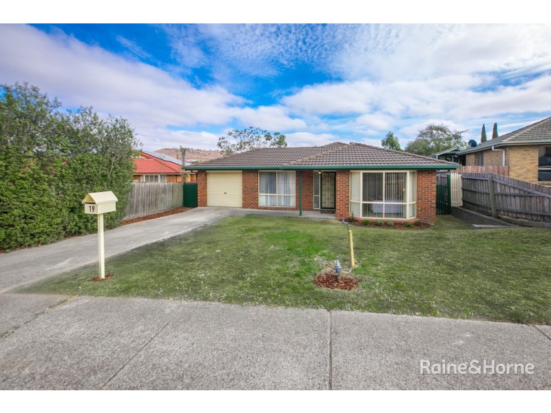 19 Dadswell Court, Sunbury VIC 3429