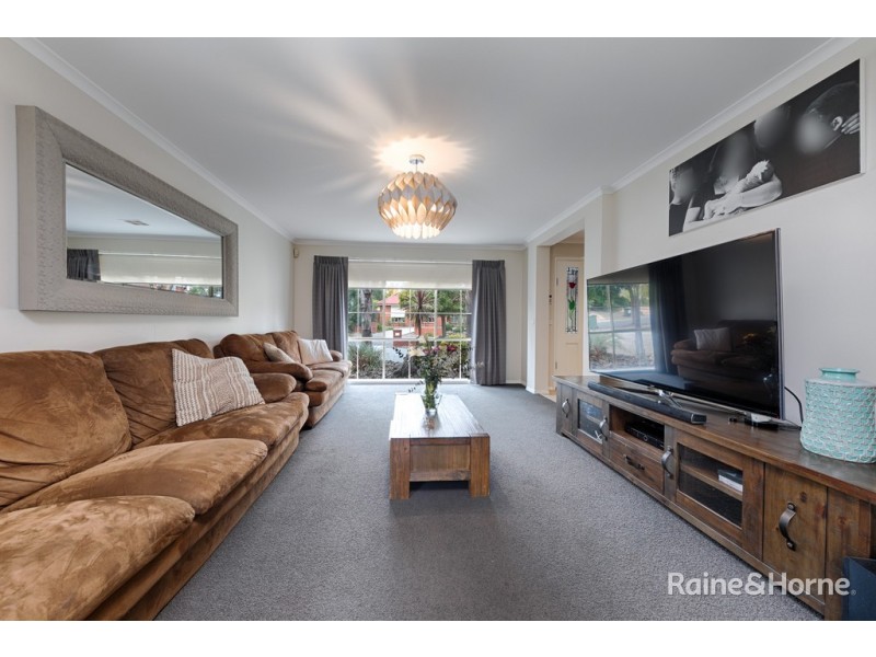 115 Yellow Gum Boulevard, Sunbury VIC 3429