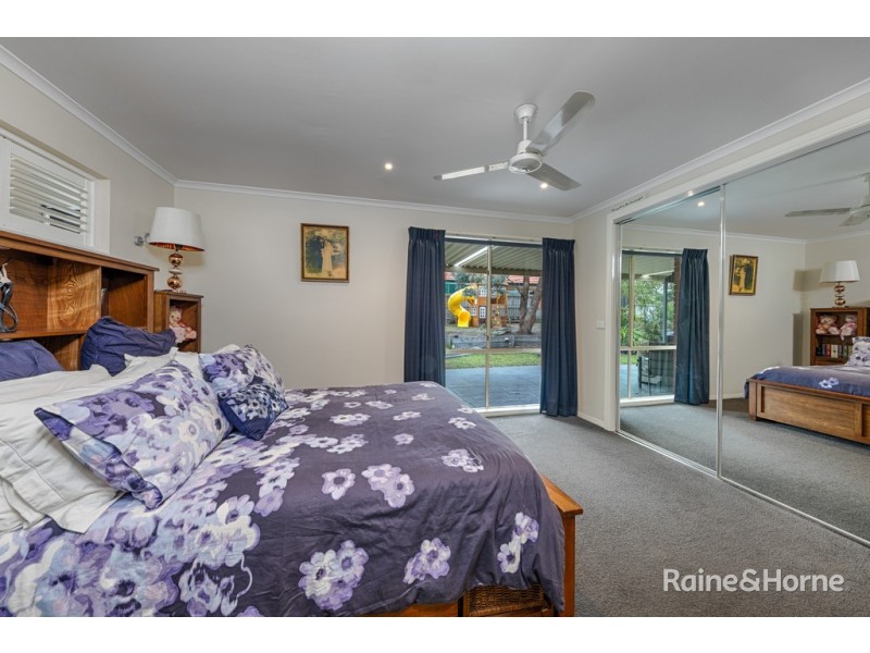 115 Yellow Gum Boulevard, Sunbury VIC 3429