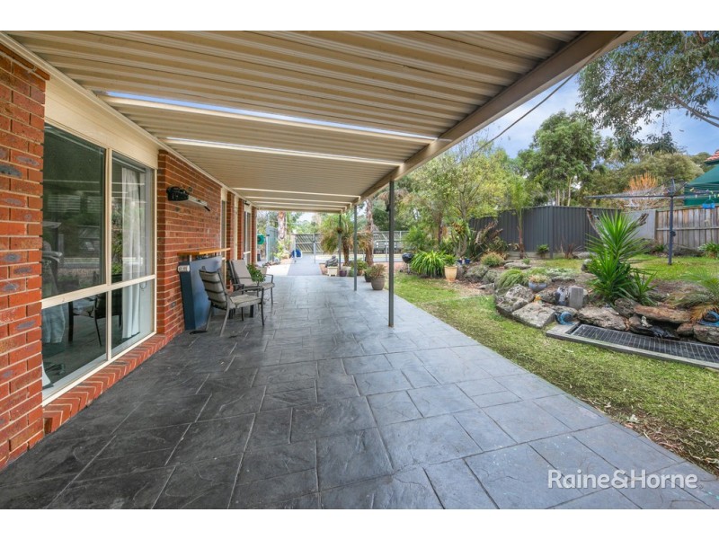 115 Yellow Gum Boulevard, Sunbury VIC 3429