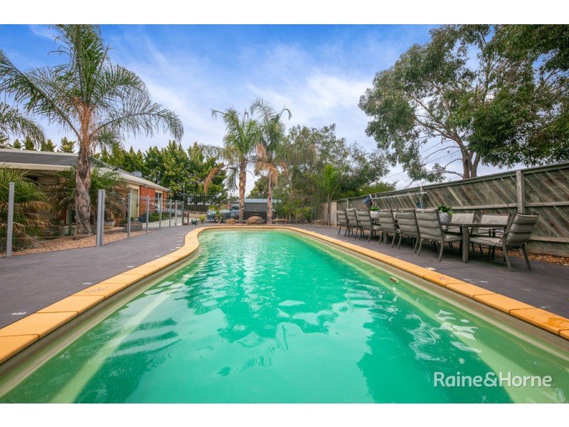115 Yellow Gum Boulevard, Sunbury VIC 3429