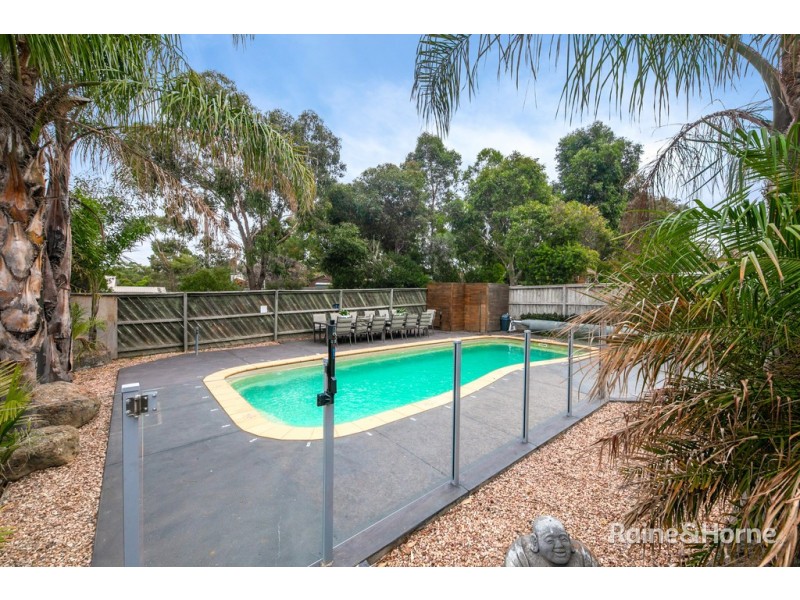 115 Yellow Gum Boulevard, Sunbury VIC 3429