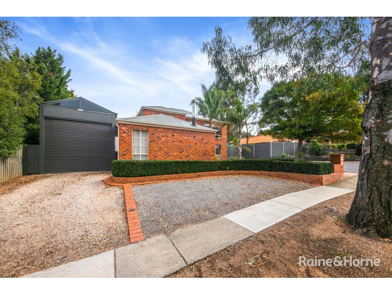 115 Yellow Gum Boulevard, Sunbury VIC 3429