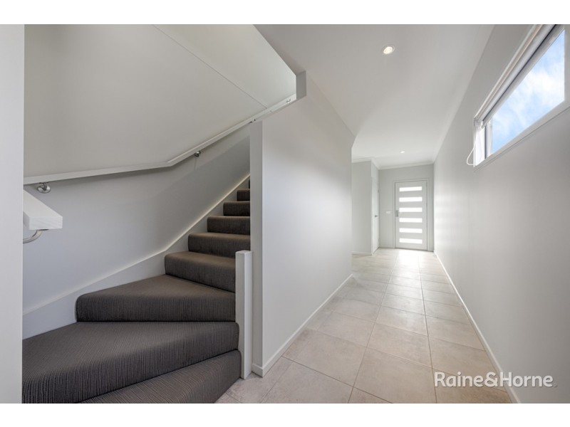 3 Civic Street, Diggers Rest VIC 3427