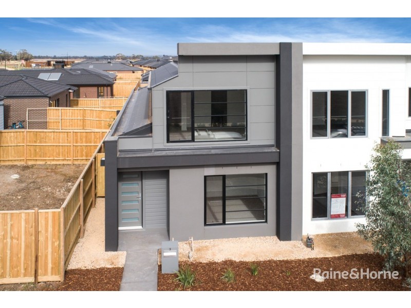 3 Civic Street, Diggers Rest VIC 3427