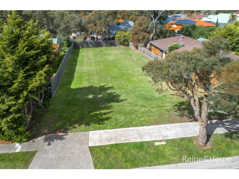 12 Brett Court, Sunbury VIC 3429