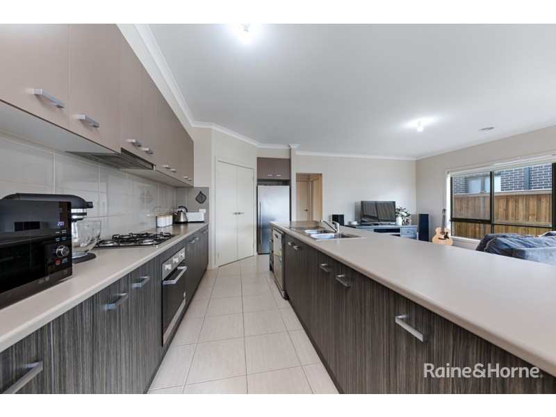 60 Rosenthal Boulevard, Sunbury VIC 3429