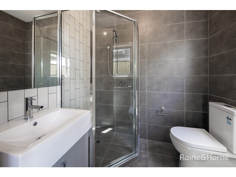 2/48 Mitchells Lane, Sunbury VIC 3429