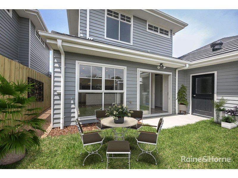 2/48 Mitchells Lane, Sunbury VIC 3429