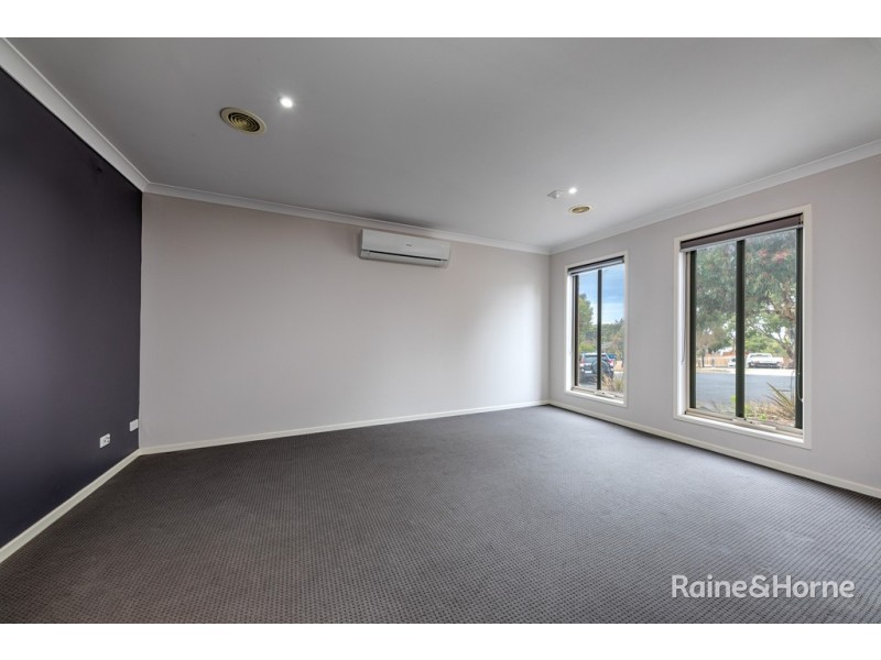 21 LONGMIRE COURT, Sunbury VIC 3429