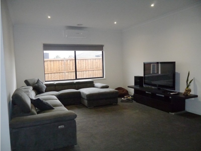5 Bridle Street, Sunbury VIC 3429