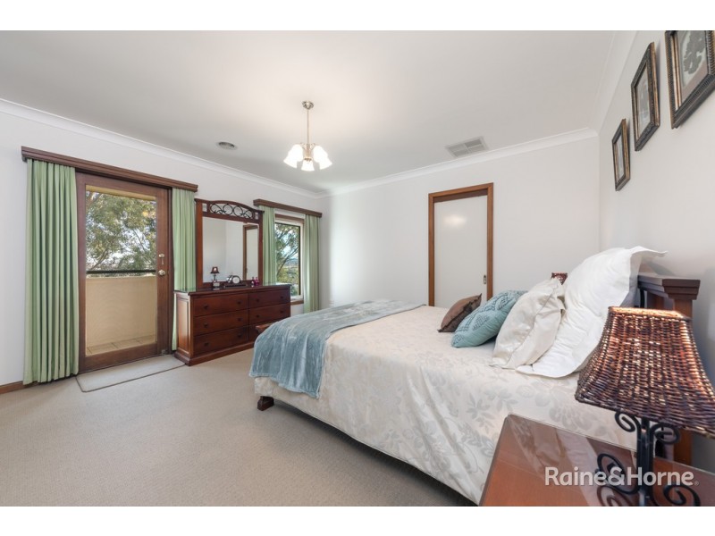 5 The Heights, Sunbury VIC 3429