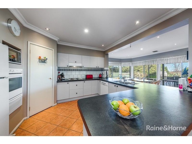 46 Punjel Drive, Diggers Rest VIC 3427