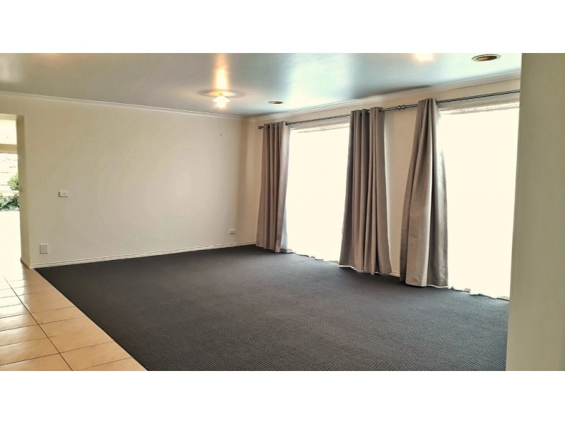 47 Sorbonne Drive, Sunbury VIC 3429