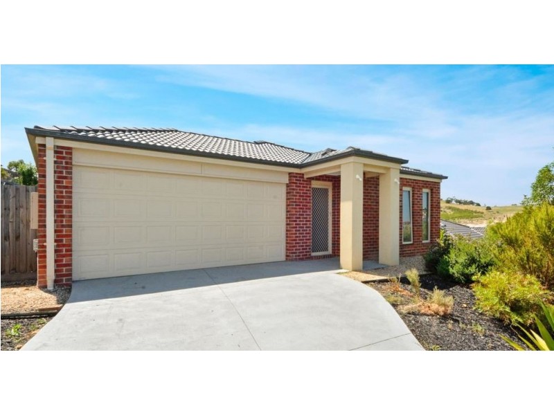 14 Glastonbury Drive, Sunbury VIC 3429