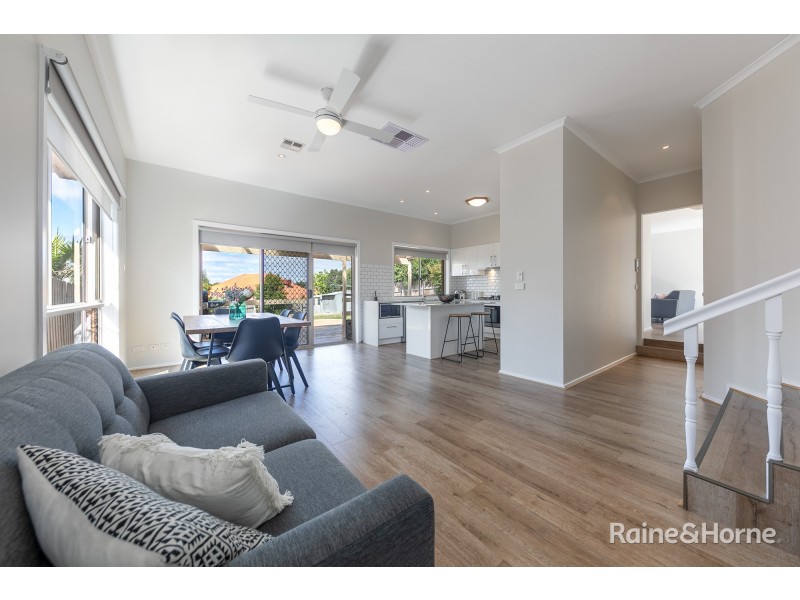 64 Balmoral Circuit, Sunbury VIC 3429