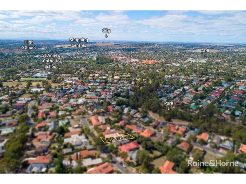 64 Balmoral Circuit, Sunbury VIC 3429