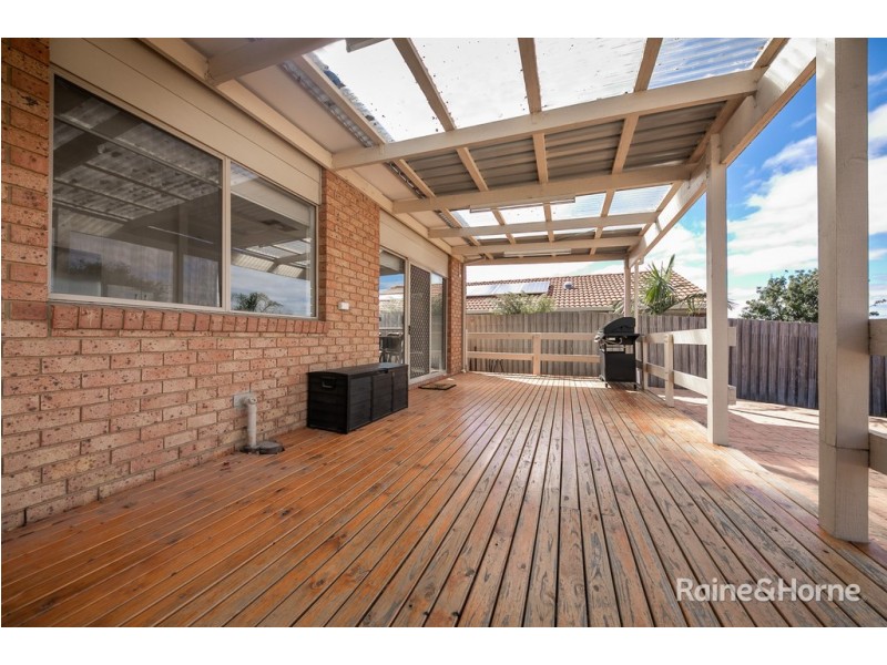 64 Balmoral Circuit, Sunbury VIC 3429