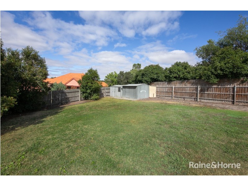 64 Balmoral Circuit, Sunbury VIC 3429