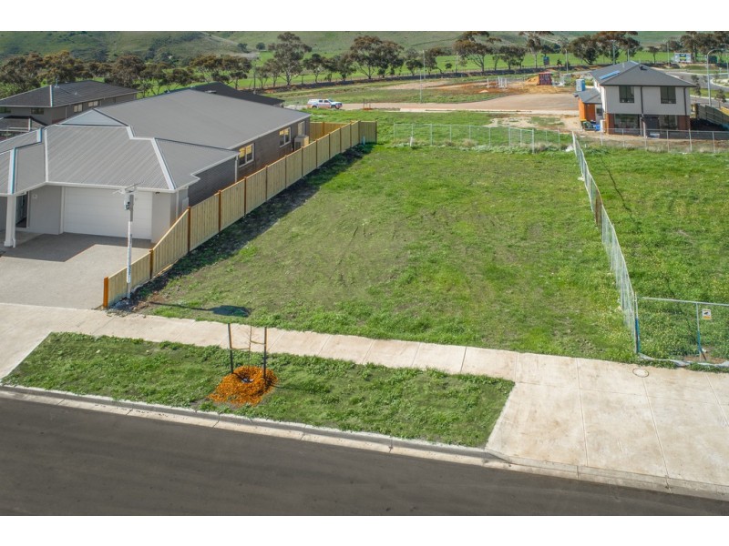 13 Cannon Court, Sunbury VIC 3429