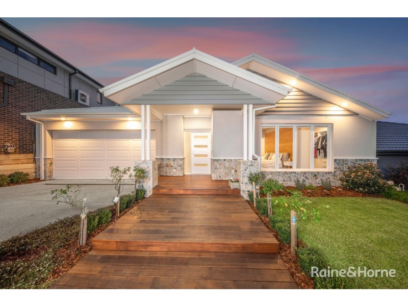 13 Friesian Drive, Sunbury VIC 3429
