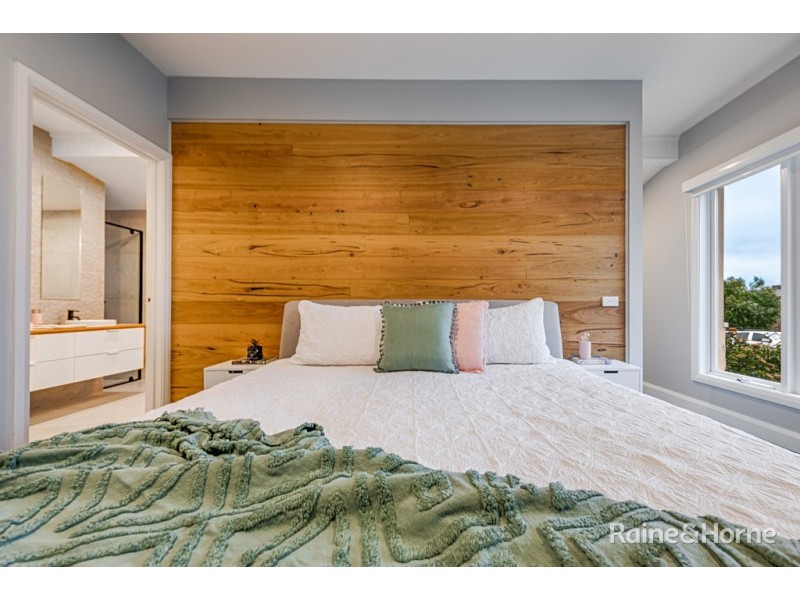 13 Friesian Drive, Sunbury VIC 3429