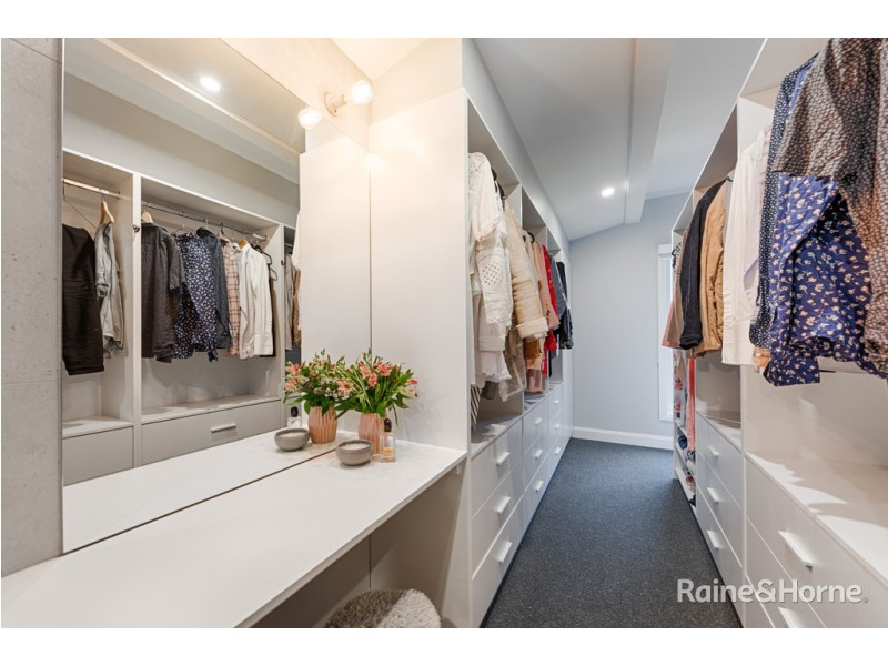 13 Friesian Drive, Sunbury VIC 3429