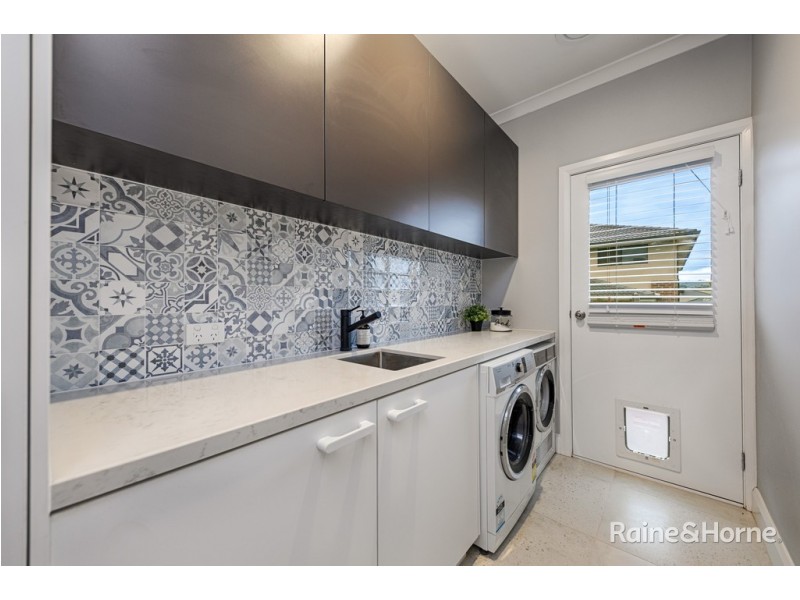 13 Friesian Drive, Sunbury VIC 3429