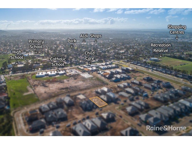 38 Light Horse Circuit, Sunbury VIC 3429