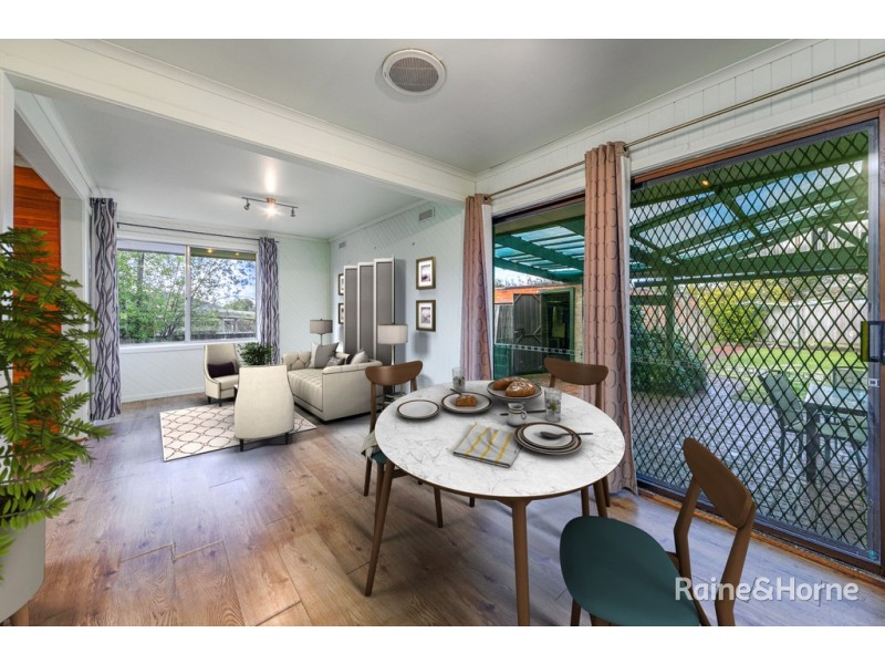 31 Felton Avenue, Sunbury VIC 3429