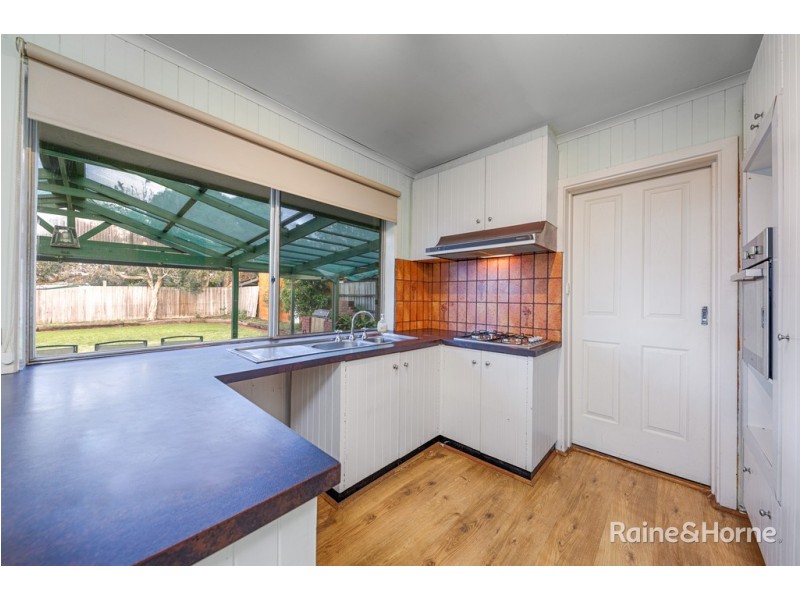 31 Felton Avenue, Sunbury VIC 3429