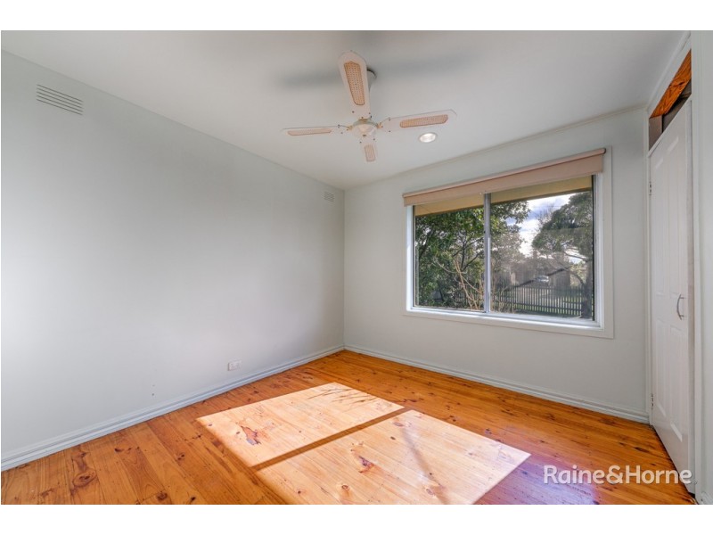 31 Felton Avenue, Sunbury VIC 3429