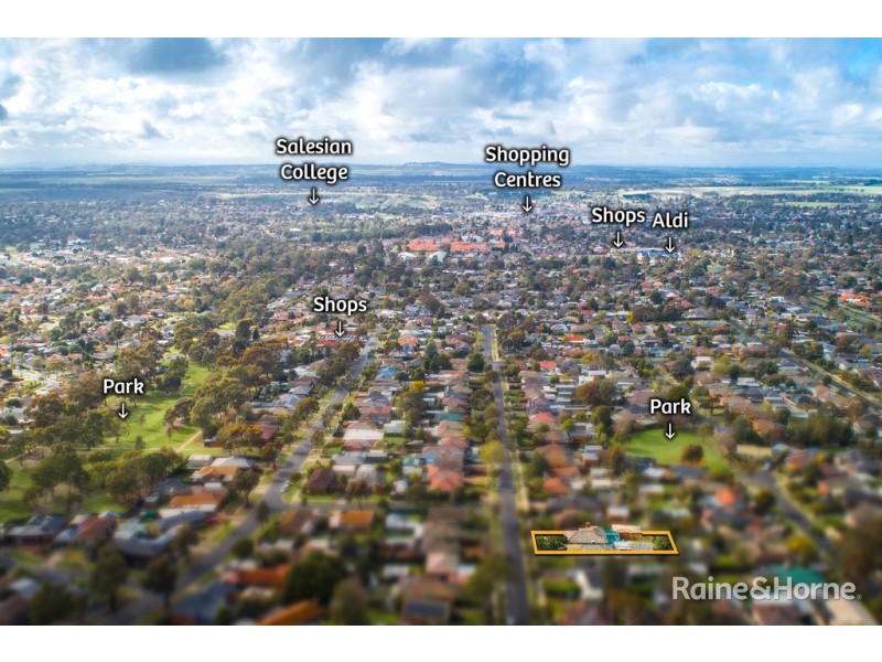 31 Felton Avenue, Sunbury VIC 3429