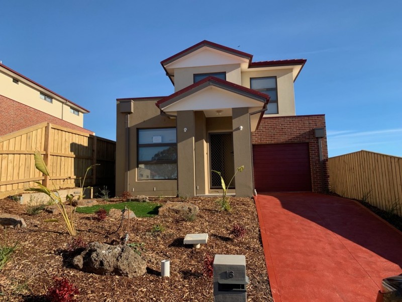 16 Landscape Place, Sunbury VIC 3429