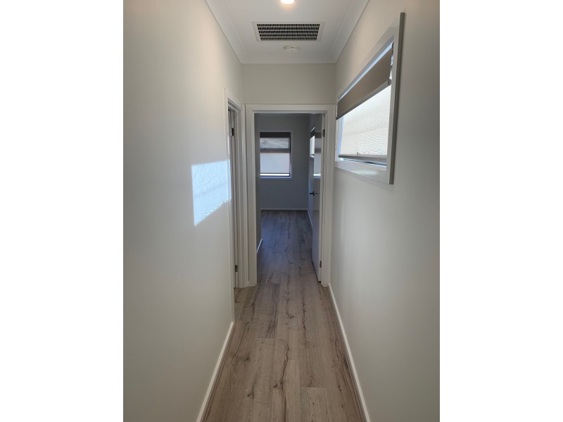 16 Landscape Place, Sunbury VIC 3429