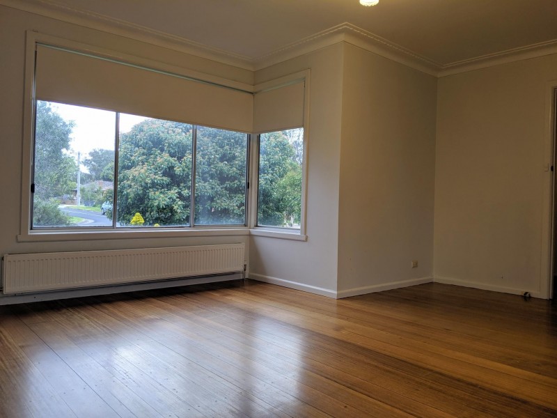 9 Casey Avenue, Sunbury VIC 3429