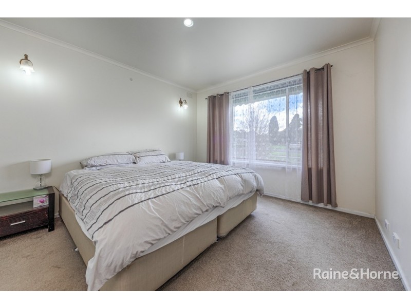 5 Miller Street, Sunbury VIC 3429