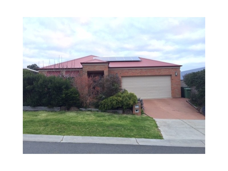 52 Watersprite Boulevard, Sunbury VIC 3429