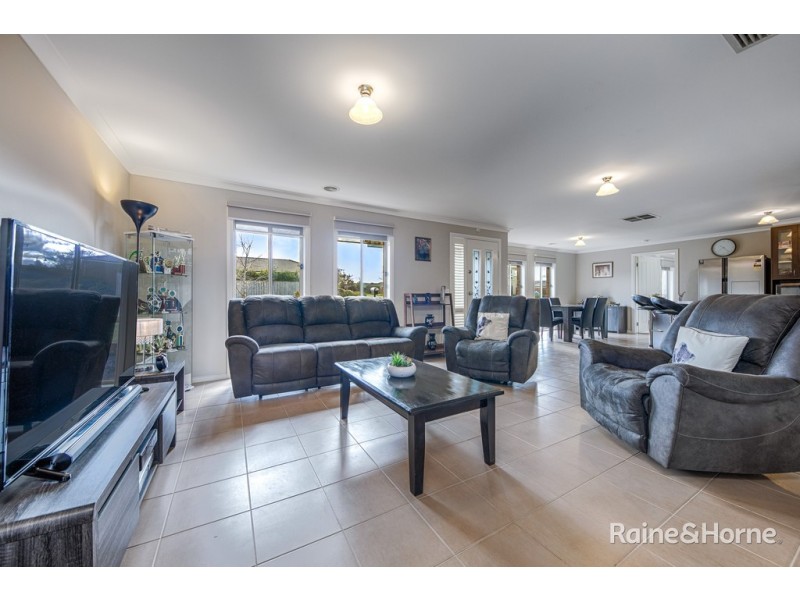 22 McCosker Street, Sunbury VIC 3429