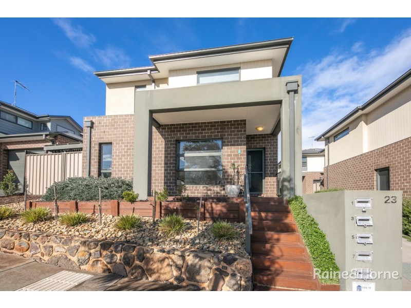 1/23 Outlook Way, Sunbury VIC 3429