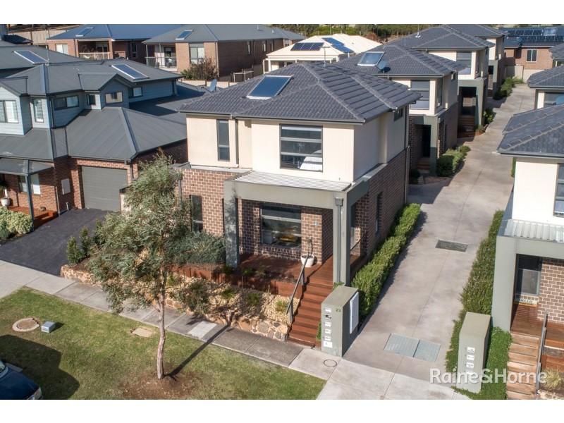 1/23 Outlook Way, Sunbury VIC 3429
